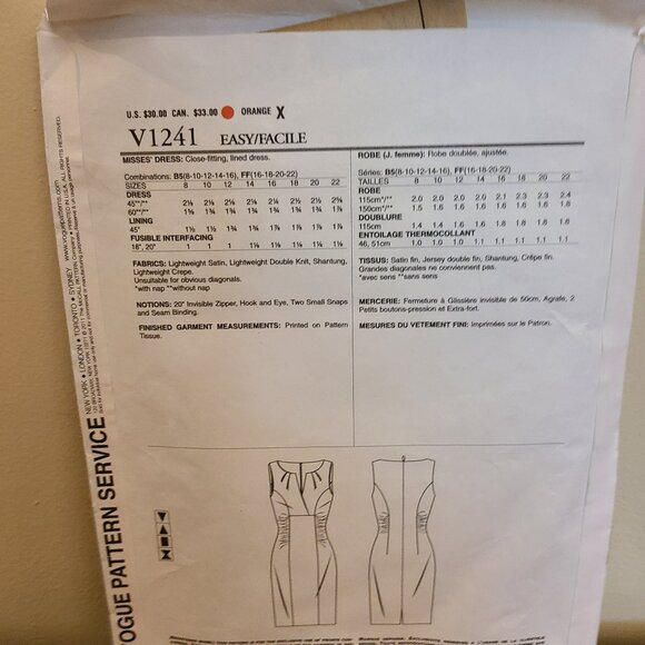 Three Vintage Vogue Patterns - Picture 6 of 10